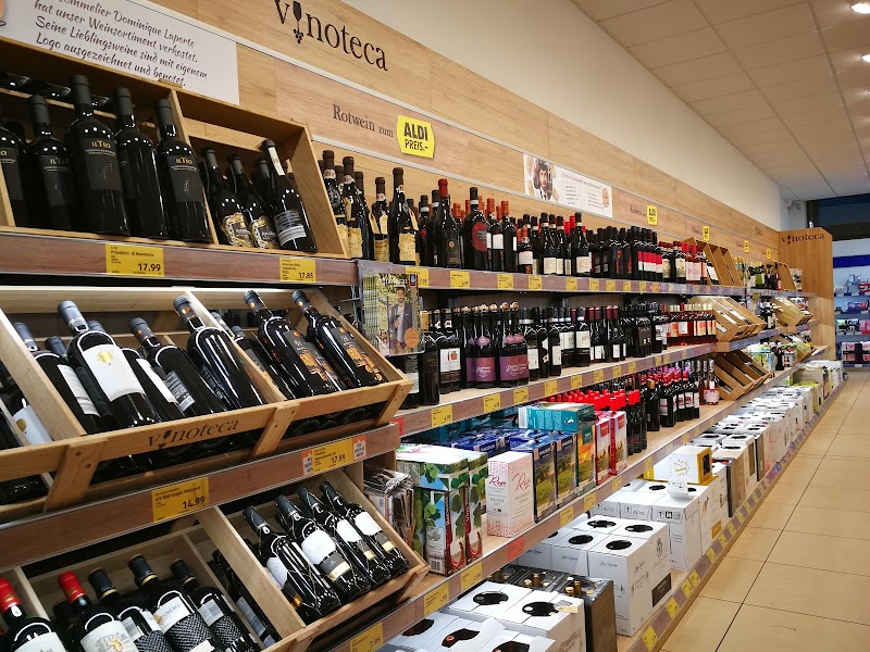 ALDI SUISSE - ALDI SUISSE, Badenerstrasse 565, 8048 Zürich, Switzerland