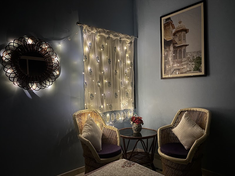 Uparlo Stay - Your cozy rooftop homestay in Udaipur - Uparlo Stay - Your cozy rooftop homestay in Udaipur 121, Jag niwas, Sector 3, Rishi Nagar, Udaipur, Rajasthan 313002, India