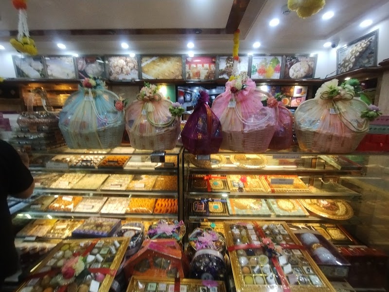 Kailash Sweets & Snacks - Kailash Sweets & Snacks, Shreenathji Apartment, Timaliawad, Nanpura, Surat, Gujarat 395001, India