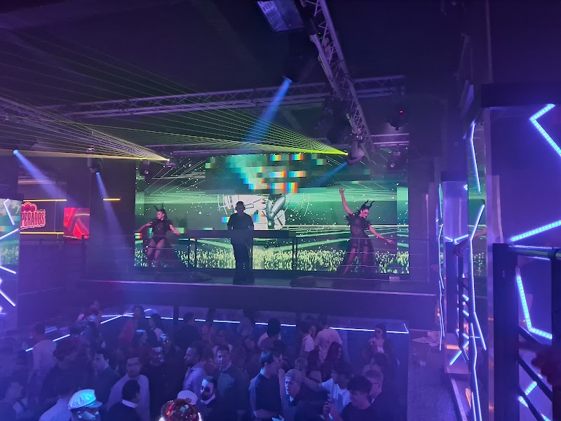 Karlovy Lazne - Nightclub - Karlovy Lazne - Nightclub Smetanovo nábř. 198/1, Staré Město, 110 00 Praha-Praha 1, Czechia