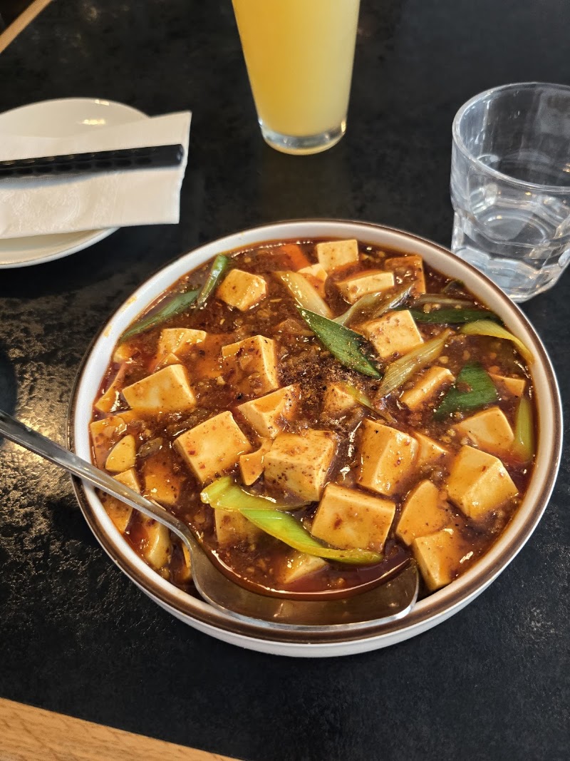 Shan Chinese Restaurant & Bar - Shan Chinese Restaurant & Bar, 191 Smith St, Brooklyn, NY 11201, USA