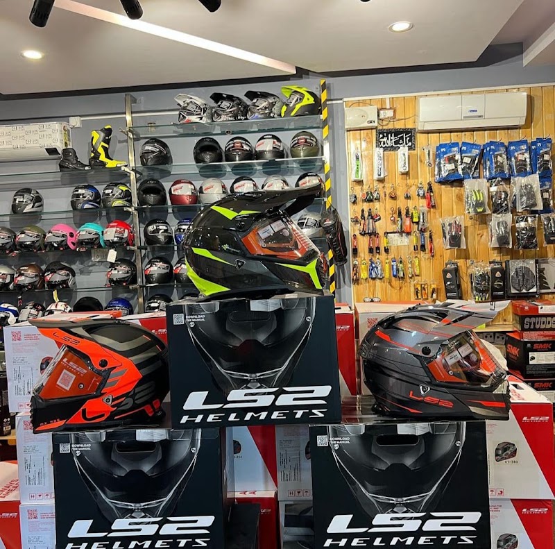 Riding Gears Helmets - Riding Gears Helmets Door No. 30, Sarjapur Main Rd, next to Royal Enfield Showroom, Ibbaluru, Bellandur, Bengaluru, Karnataka 560102, India