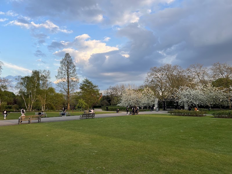 York bridge, regents park inner circle - York bridge, regents park inner circle, Inner Cir, London NW1 4NU, UK