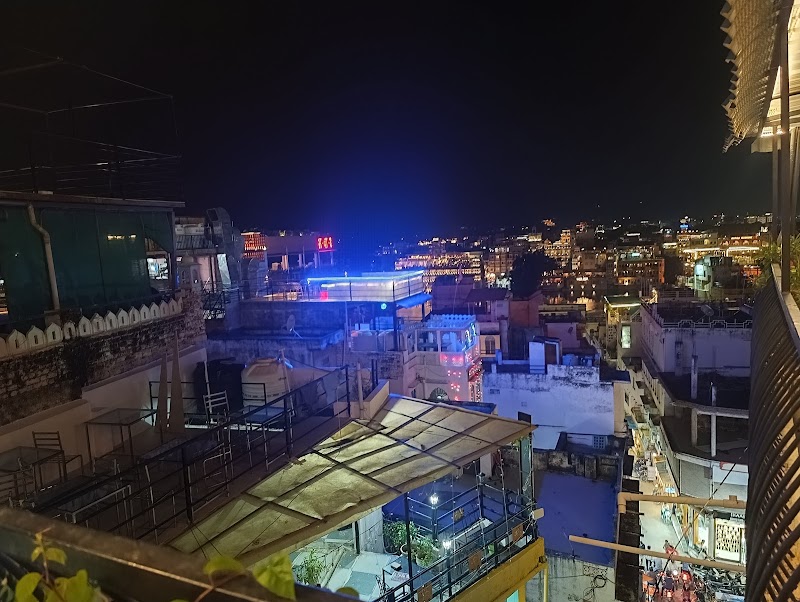 Sun N Moon Cafe & Restaurant - Sun N Moon Cafe & Restaurant 84, Level, 5, Gangaur Ghat Marg, above Hotel Udai Niwas, Near Jagdish Temple, Silawatwari, Udaipur, Rajasthan 313004, India