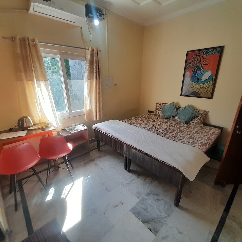 Om Shanti Home Stay - Om Shanti Home Stay, Swami, Near, Dayanand Rd, Muni Ki Reti, Rishikesh, Uttarakhand 249137, India
