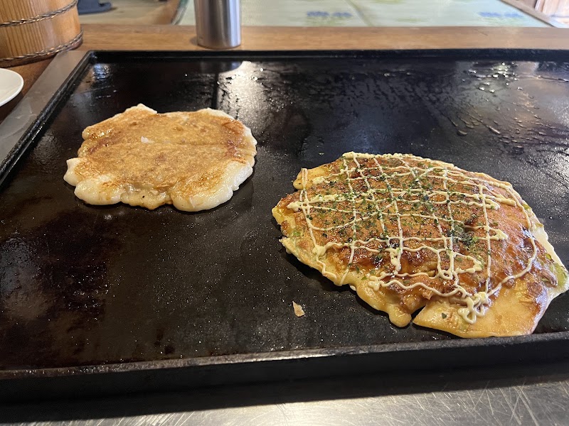 Sometarō Okonomiyaki restaurant - Sometarō Okonomiyaki restaurant 2-chōme-2-2 Nishiasakusa, Taito City, Tokyo 111-0035, Japan