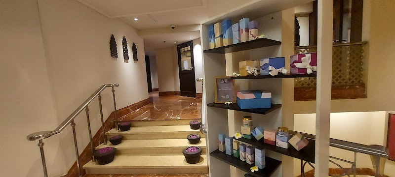 QOROS SPA by Tattva - QOROS SPA by Tattva 1-3-1024, Courtyard by Marriott Tank Bund Rd, Kavadiguda, opposite Hussain Sagar, Bhagyalaxmi Nagar, Lake, Hyderabad, Telangana 500080, India