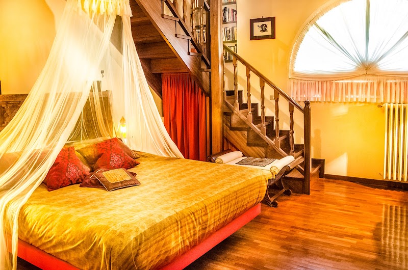 Bijou House