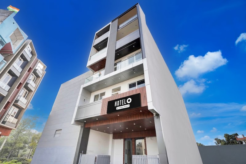Super Collection O by OYO Surajpur Chowk Greater Noida
