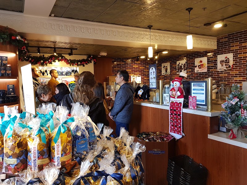 Ghirardelli Chocolate To Go - Ghirardelli Chocolate To Go, 801 Beach St, San Francisco, CA 94109, USA
