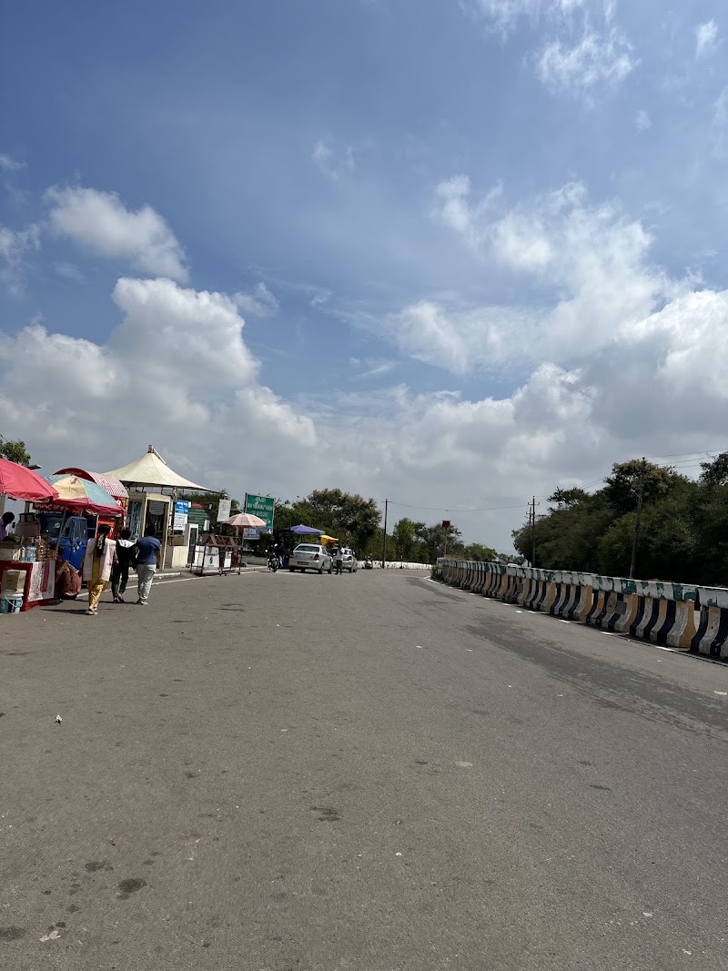 Mysore View Point - Mysore View Point, 7MJH+QCQ, Chamundi Hill, Chamundibetta, Karnataka 570010, India
