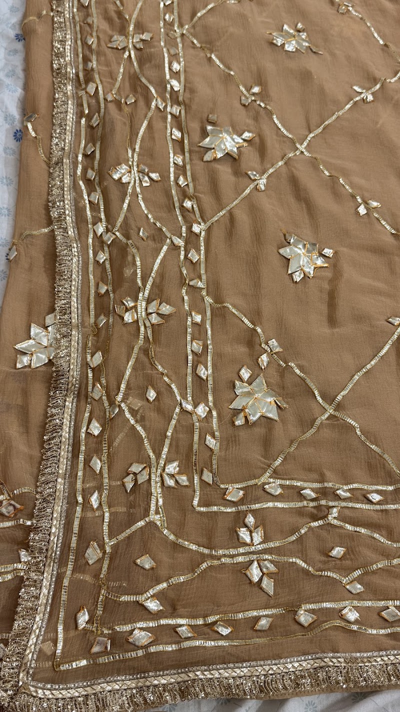 Jaipuri sarees - Jaipuri sarees Shop no 223 mamiyon ka darwaja, Shop no 43, ke samne vali building, Haldion Ka Rasta, Johri Bazar, Ramganj Bazar, Jaipur, Jaipur Nagar Nigam Area, Rajasthan 302003, India