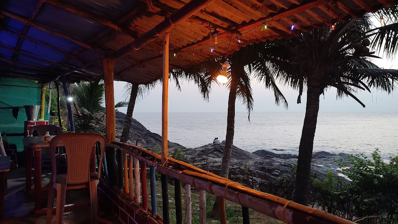 Dolphin Shanti Café - Dolphin Shanti Café G88G+XGW, Om Beach - Half Moon Beach - Paradise Beach Trail, Gokarna, Karnataka 581326, India