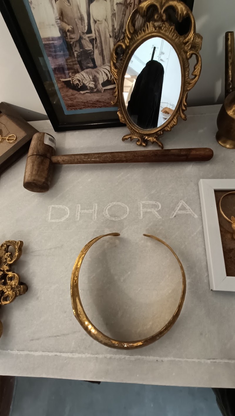 Dhora - Dhora, 32, Pali Mala Rd, Bandra West, Mumbai, Maharashtra 400050, India