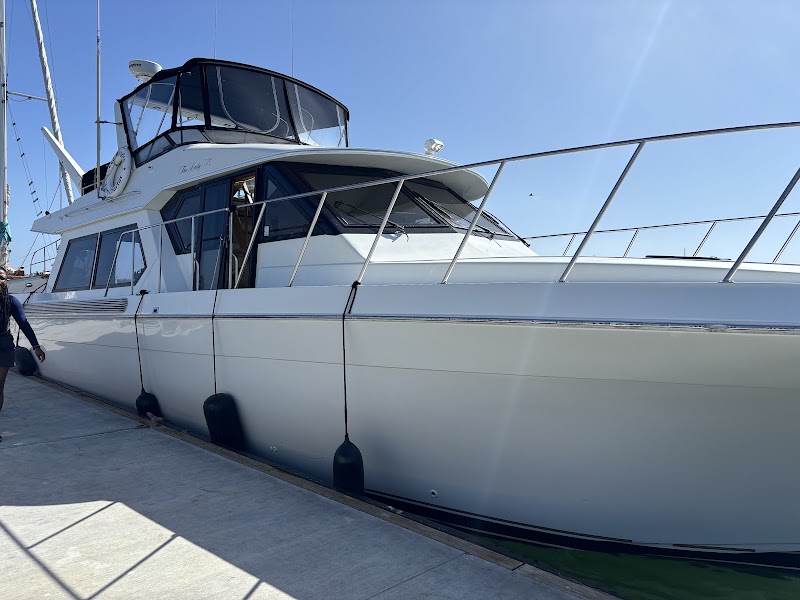 Los Angeles Yacht Charter - Los Angeles Yacht Charter 13701 Fiji Way, Marina Del Rey, CA 90292, USA
