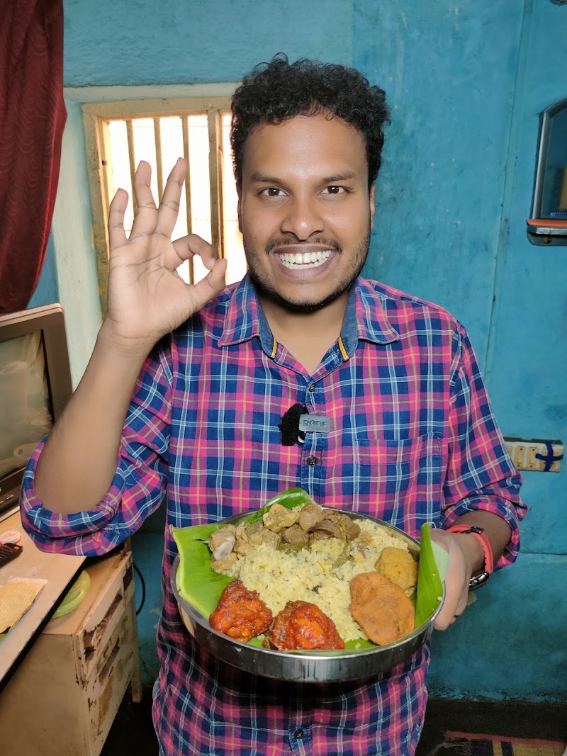 Shree kabbalamma Biryani Center - Shree kabbalamma Biryani Center XHCJ+4CJ, Annadanappa Ln, Ballapurpet, Nagarathpete, Bengaluru, Karnataka 560002, India