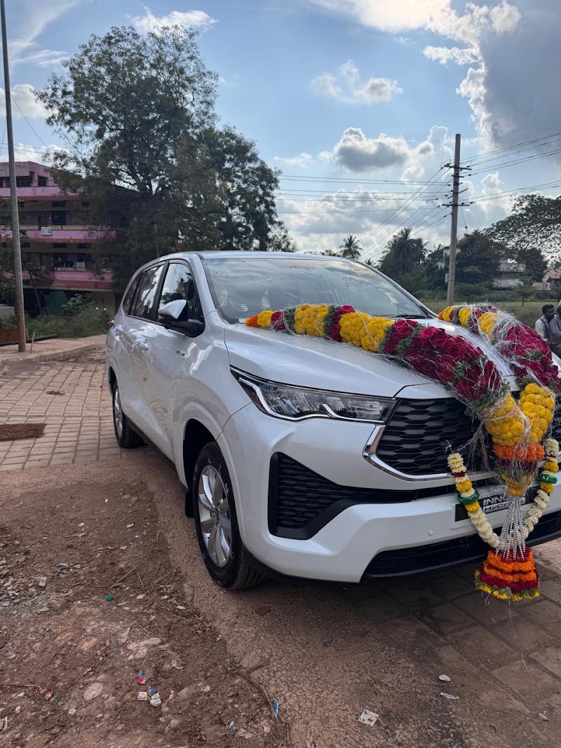 SLVT TRAVELS HOSPET - SLVT TRAVELS HOSPET, Chittawadigi Rd, Hosapete, Karnataka 583211, India