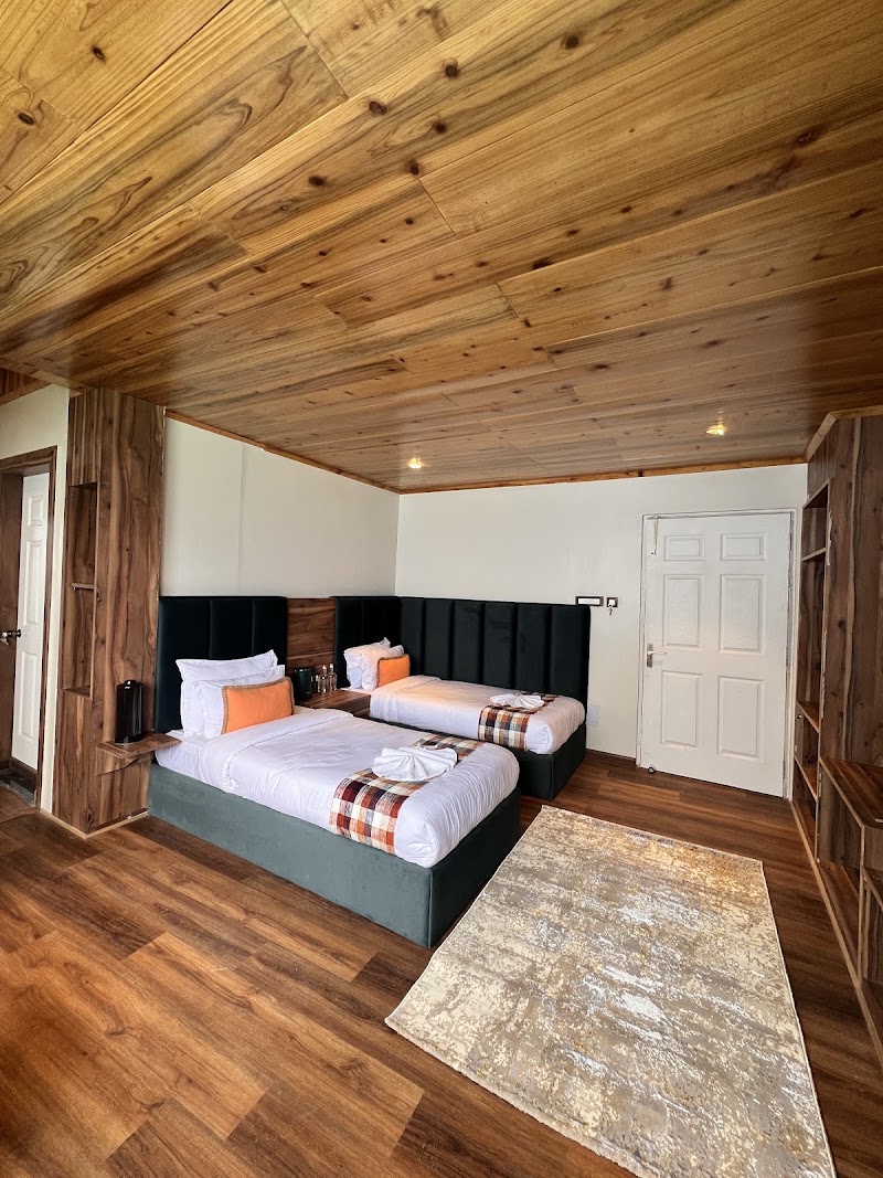 Echo Hotel and Spa by Tej Hotels and Resorts - Echo Hotel and Spa by Tej Hotels and Resorts On Mall, 2, Nehru Rd, Chowrastsa, Chauk Bazaar, Darjeeling, West Bengal 734101, India