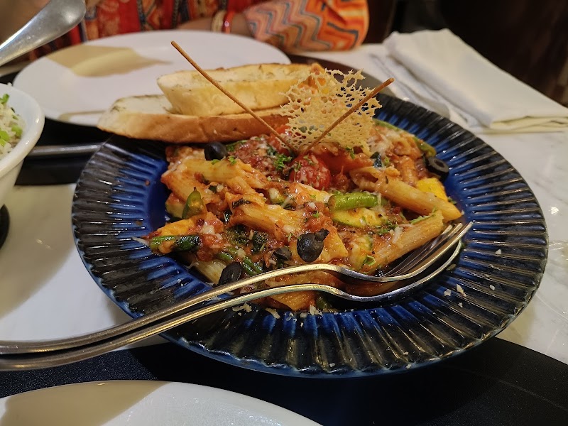 THE YELLOW CHILLI - THE YELLOW CHILLI GROUND FLOOR, TOWER-B, TATA INTELLION EDGE, Southern Peripheral Rd, Sector 72, Gurugram, Haryana 122101, India