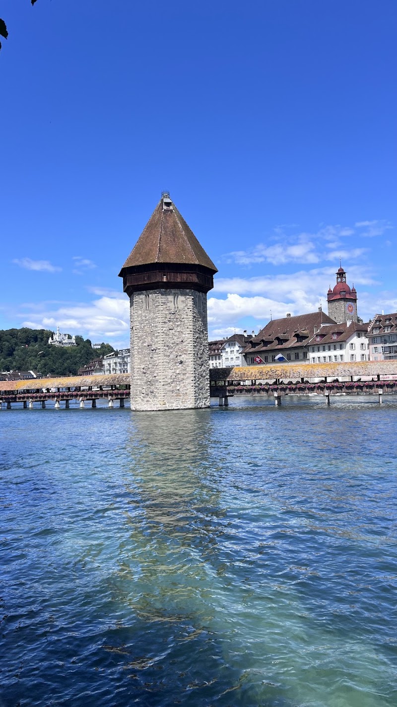 Grand Tour of Switzerland - Photo Spot Lucerne - Grand Tour of Switzerland - Photo Spot Lucerne Château Gütsch, Kanonenstrasse, 6003 Luzern, Switzerland