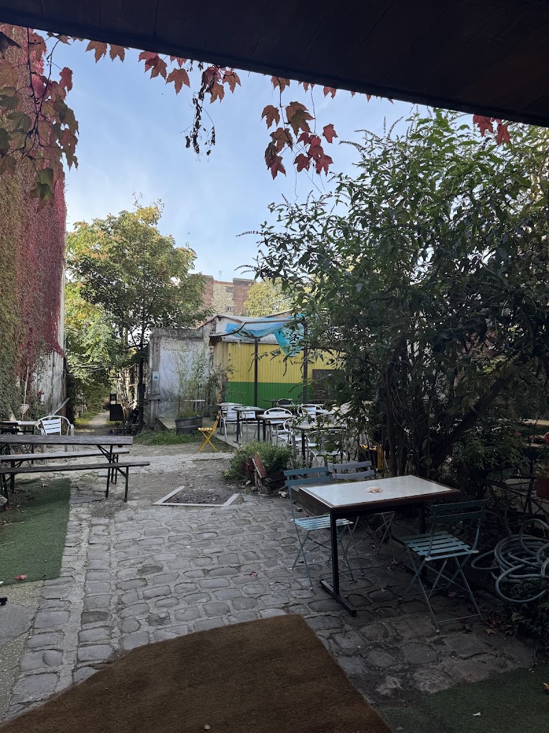 Les Pianos - Les Pianos 26 Rue Robespierre, 93100 Montreuil, France