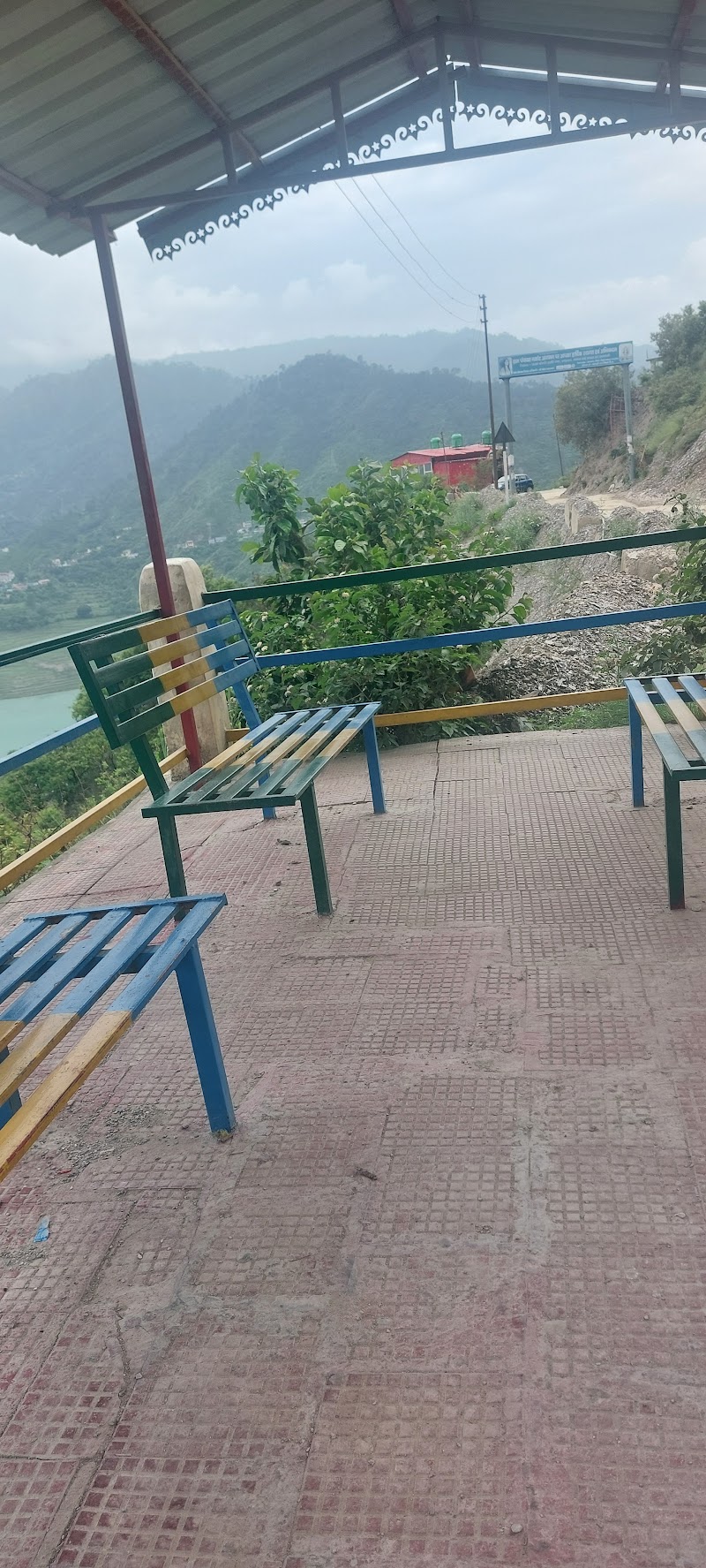 Hawa Ghar Nakot - Hawa Ghar Nakot FC4P+5XR, Dobra Chanthi Rd, Jhinwali, Okhala, Uttarakhand 249131, India