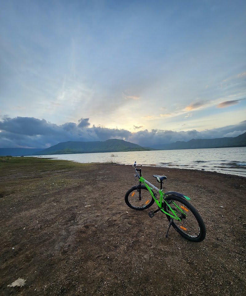 Dhom Dam View - Dhom Dam View, XQ8J+H3V, Wai, Asgaon, Maharashtra 412803, India