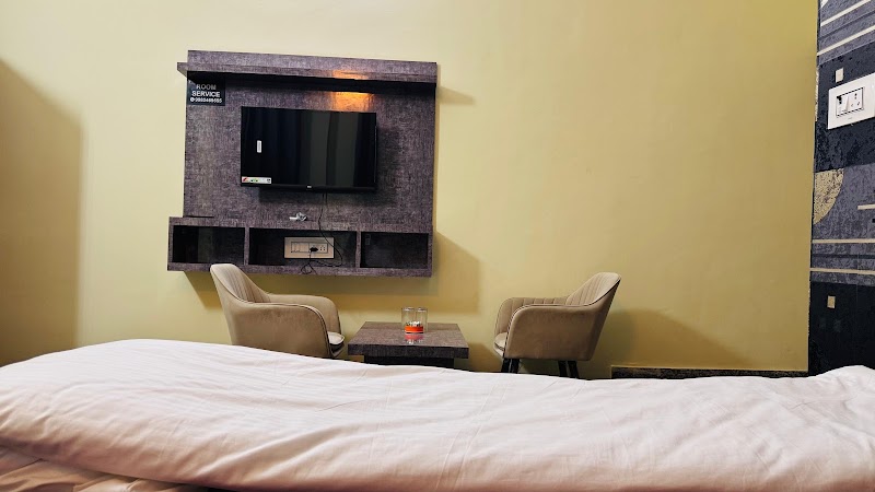 Hotel sunrise inn - Hotel sunrise inn, Head office, nh11, Jaipur - Bikaner Rd, Bikaner, Sharah Kajani, Rajasthan 334401, India