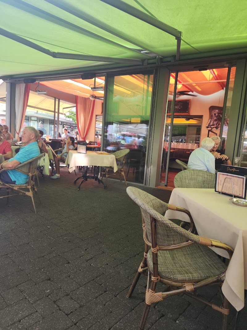 Café de Paris - Café de Paris Marktgasse 14, 3800 Interlaken, Switzerland