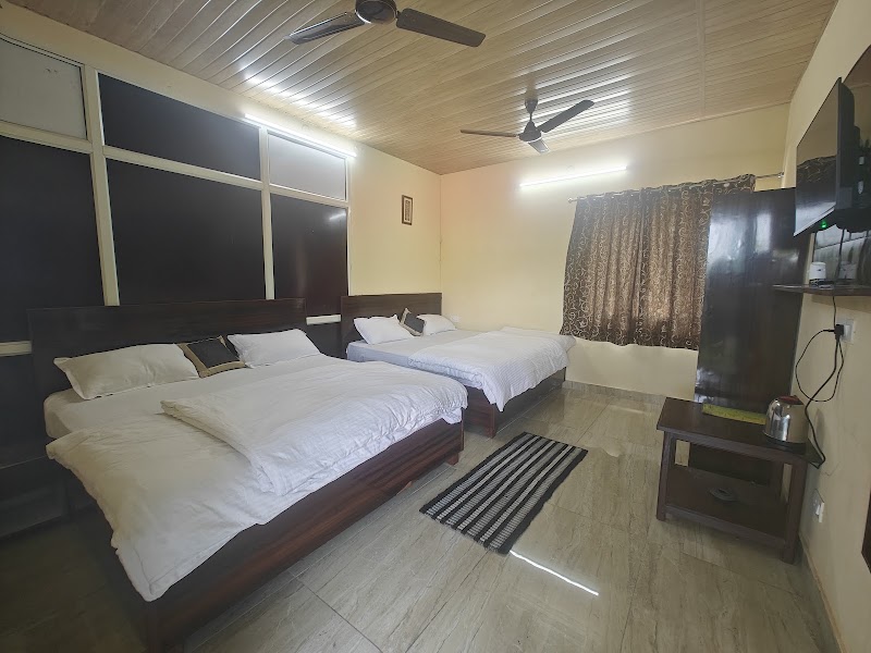 Ghai's Sunrise Homestay - Ghai's Sunrise Homestay Jharipani Rd, opp. Kamal Cottage, Barloganj, Mussoorie, Uttarakhand 248179, India