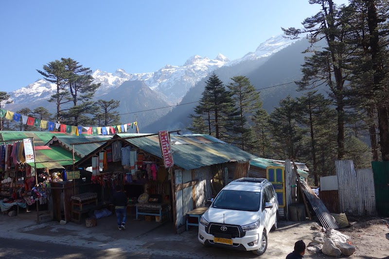 NE Taxi - NE Taxi Fair Heaven Building, Metro Point, near ITBP Camp, Tadong, Gangtok, Sikkim 737102, India