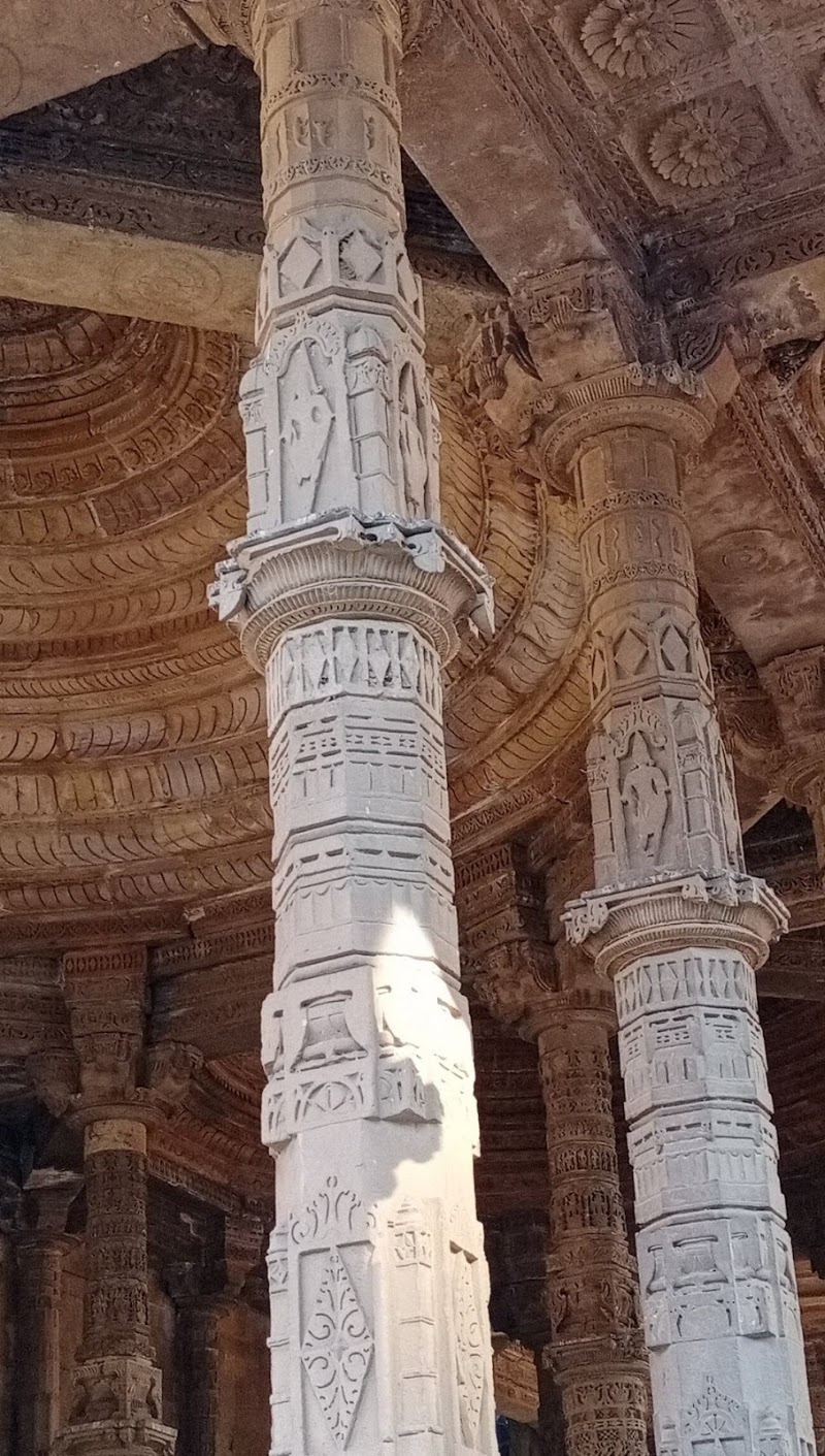 Adhai Din Ka Jhonpra - Adhai Din Ka Jhonpra, FJ4G+33J, Ander Kote Rd, Lakhan Kothri, Ajmer, Rajasthan 305001, India