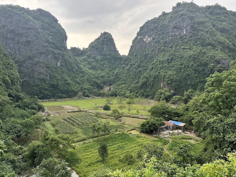 Dundj Valley - Dundj Valley, Nam Hoa Lu, Ninh Binh 08100, Vietnam
