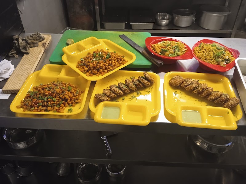 Gajab da Dhaba - Gajab da Dhaba Shop 3-4, opposite power house, near by Tapasya Grandwalk Mall, Sector 70, Gurugram, Haryana 122001, India