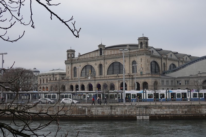Bahnhofquai/HB - Bahnhofquai/HB 8001 Zürich, Switzerland
