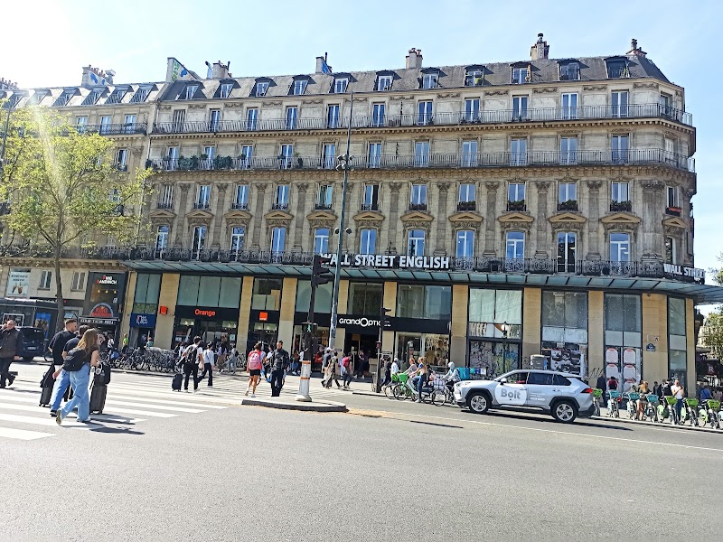 République - République 75003 Paris, France