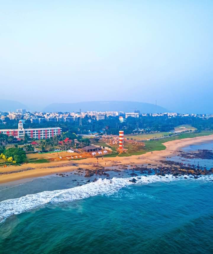 Visakhapatnam Lighthouse - Visakhapatnam Lighthouse, P8CQ+75G, Jalari Peta, Visakhapatnam, Andhra Pradesh 530017, India
