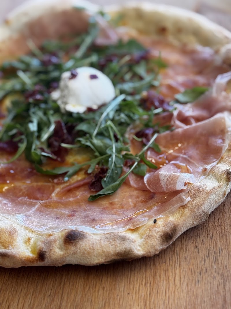PIZZA CARLOS - PIZZA CARLOS, Ústecká 1905/8, 405 02 Děčín-Děčín 2, Czechia