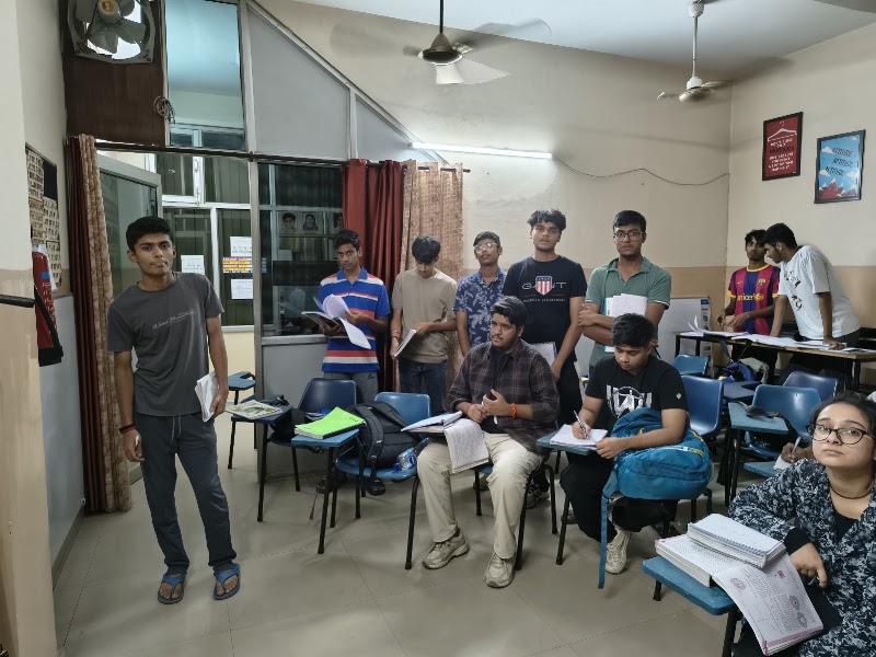 Sanchay Coaching Centre - Sanchay Coaching Centre SCO 99, above Bank Of India, market of sector 10A, Sector 37, Gurugram, Haryana 122001, India