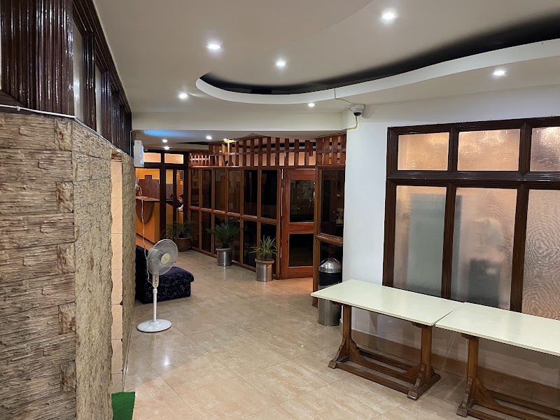 Hotel Lake View Inn - Hotel Lake View Inn Opp State Bank of India, M.G. Road, Police Bazar, Shillong, Meghalaya 793001, India