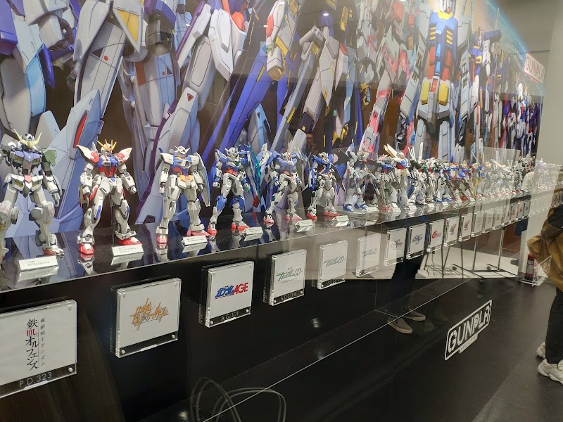 The Gundam Base Tokyo - The Gundam Base Tokyo Japan, 〒135-0064 Tokyo, Koto City, Aomi, 1-chōme−1−１０ ダイバーシティ東京 プラザ７F