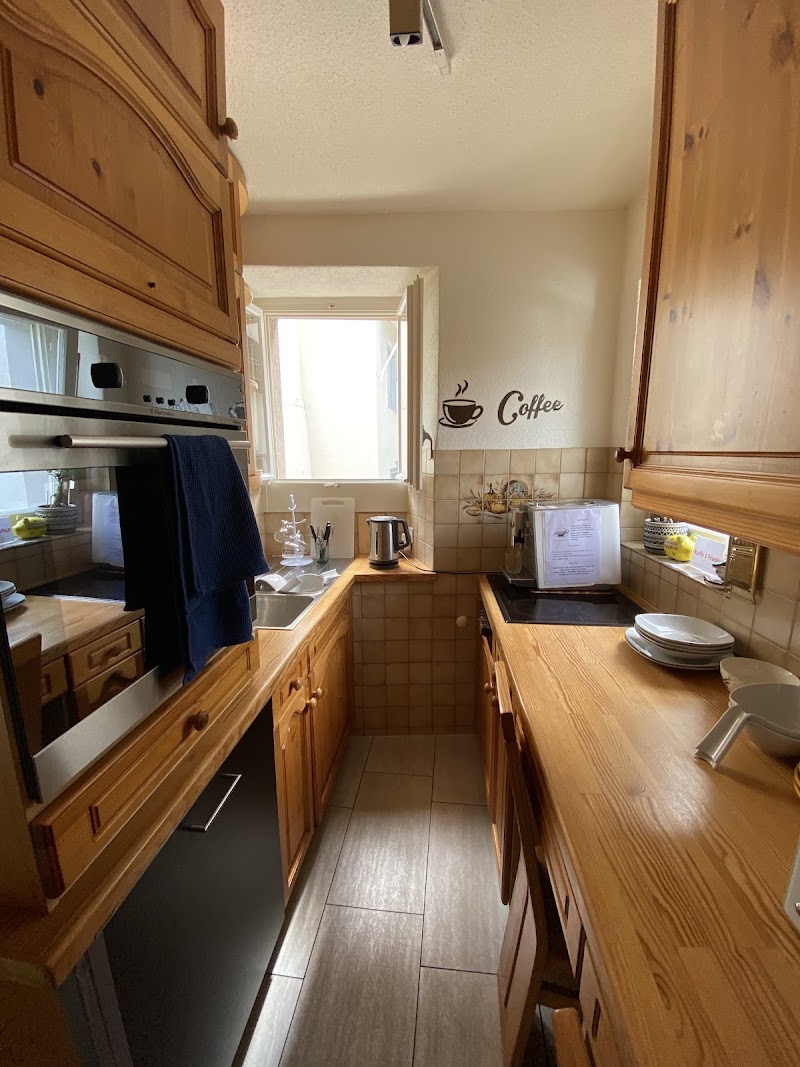 Friendly Hostel Zürich - Friendly Hostel Zürich Strehlgasse 3, 8001 Zürich, Switzerland