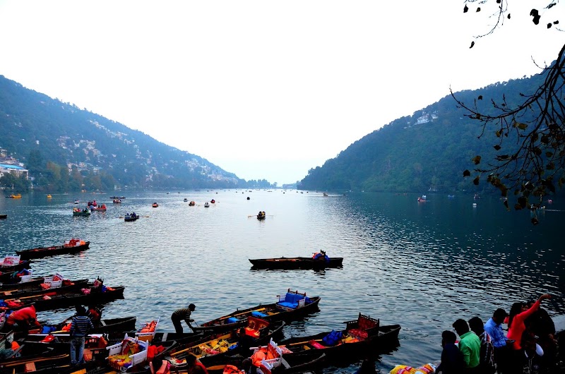 Peddle Boat Stand Flats - Peddle Boat Stand Flats, 9FQ4+X4V, Near Rink Hall, Ayarpatta, Nainital, Uttarakhand 263001, India
