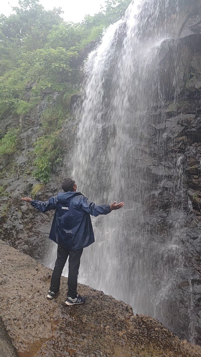 Tamhini Ghat Waterfall - Tamhini Ghat Waterfall, 99WM+CRC, Sanaswadi, Maharashtra 402305, India