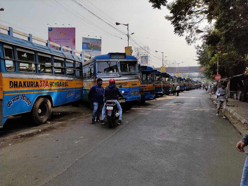 Dhakuria Bus Stand - Dhakuria Bus Stand, Gariahat Rd, Jodhpur Park, Kolkata, West Bengal 700031, India
