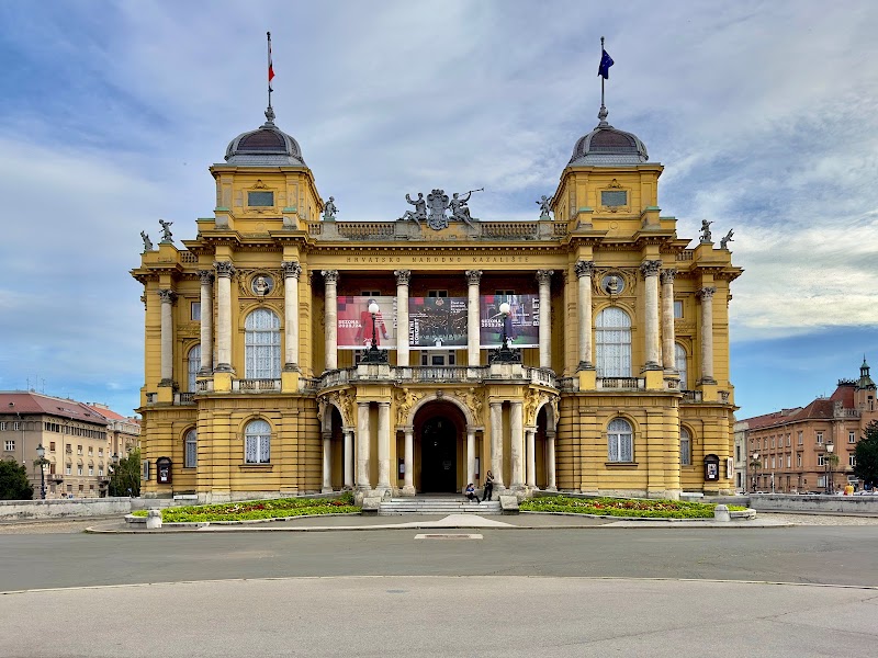 The Well Of Life - The Well Of Life Trg Republike Hrvatske, 10000, Zagreb, Croatia