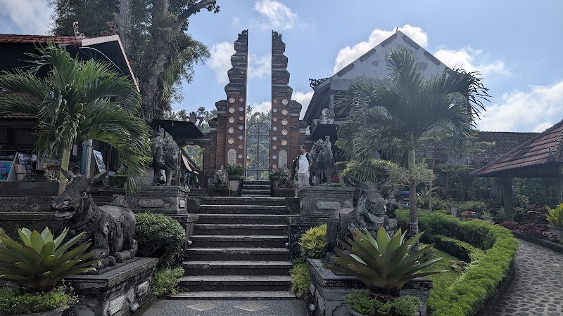 The Gate Enter to Lempuyang Temple - The Gate Enter to Lempuyang Temple, JJ5H+MRV, Tri Buana, Abang, Karangasem Regency, Bali 80852, Indonesia