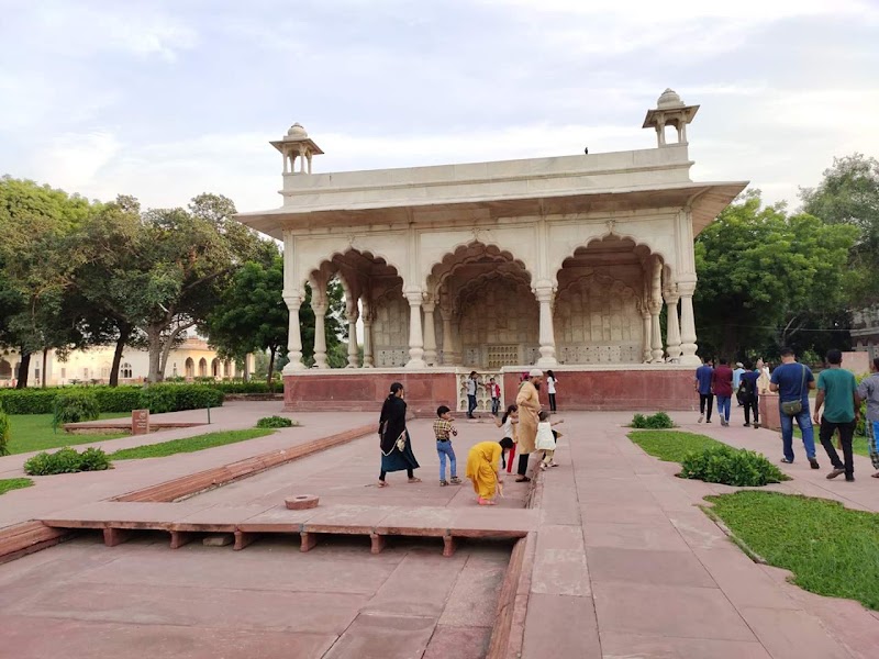 Diwan-e-Aam, Delhi - Diwan-e-Aam, Delhi M64R+8W3, opp. Chandini Chowk, Old Delhi, Lal Qila, Chandni Chowk, Delhi, 110006, India