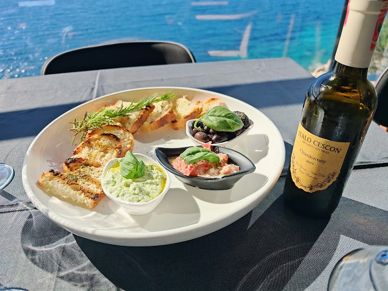 Miramare Restaurant - Miramare Restaurant, Near Goverment Residence Vlore AL, Vlora 8402, Albania
