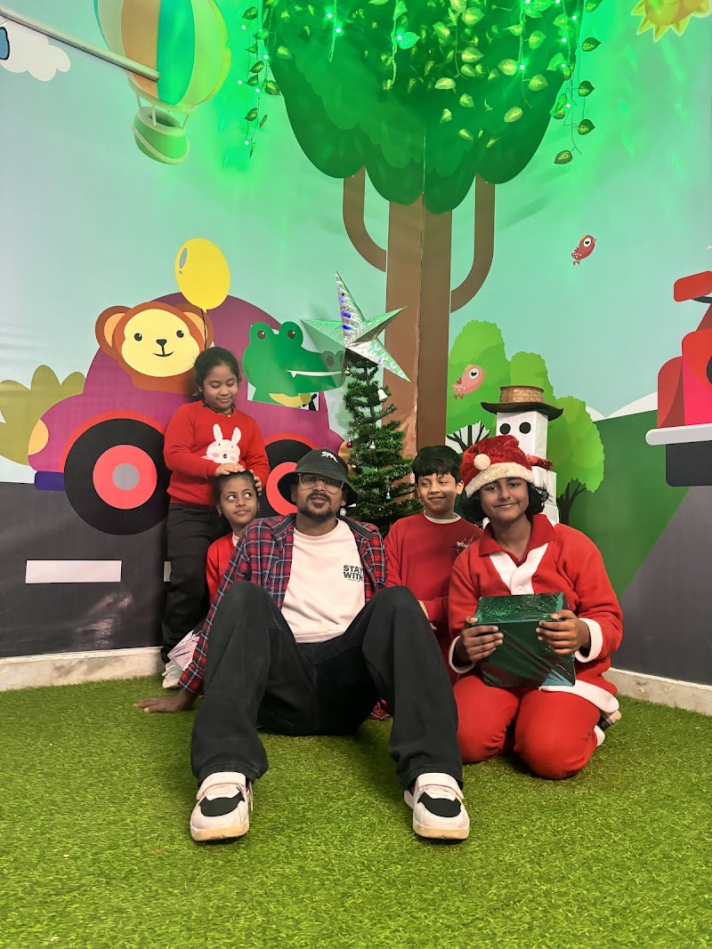 Creative Corner Dance Studio - Creative Corner Dance Studio H. No. 166P Basement, near Chhaya Nursery, Sector 23, Gurugram, Haryana 122017, India